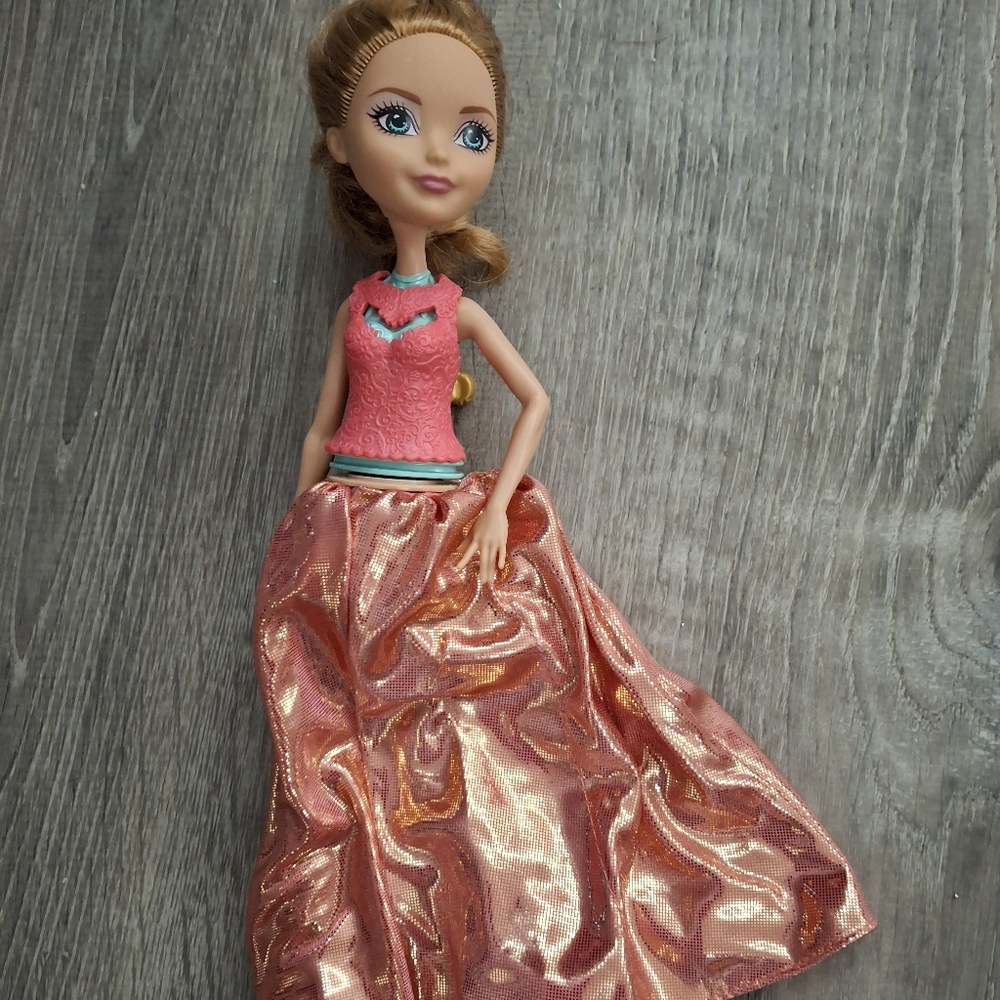 Ever After High Ashlynn Ella Doll Magical Fashion With Sparkle Skirt